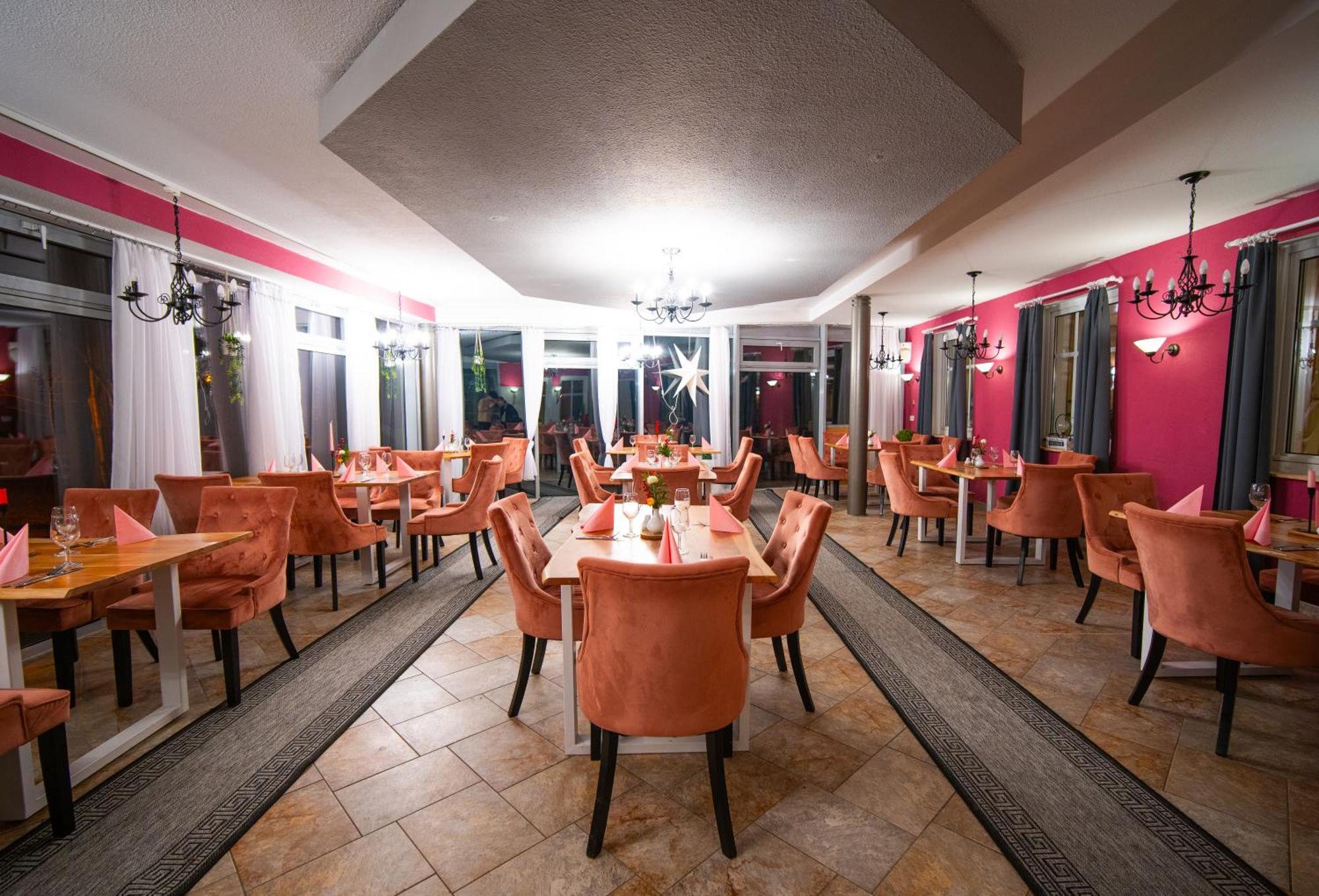 Berghotel Drei Brueder Hoehe Marienberg Esterno foto