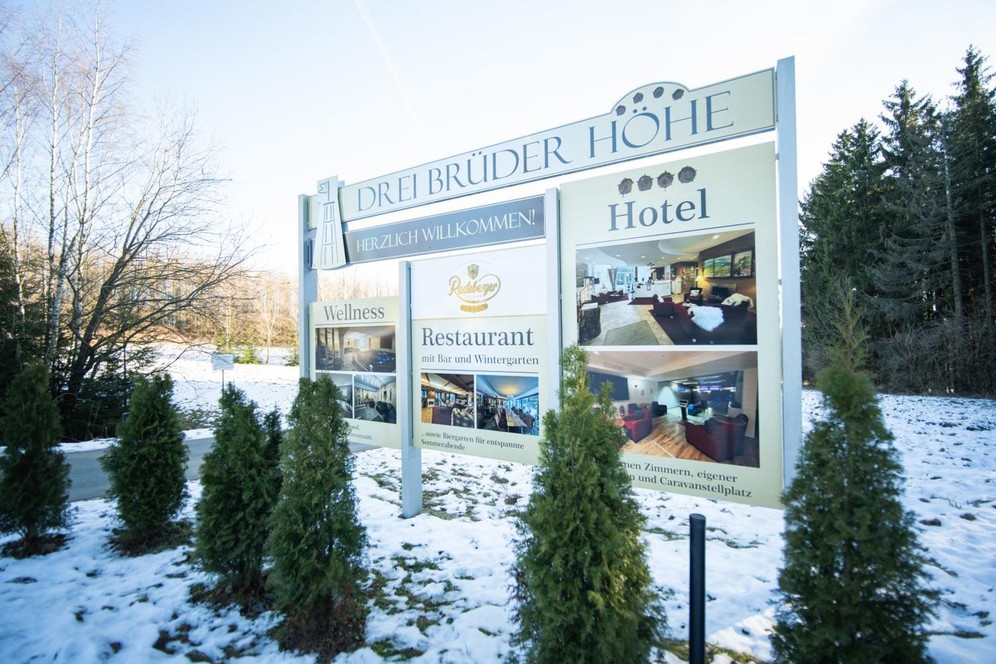 Berghotel Drei Brueder Hoehe Marienberg Esterno foto