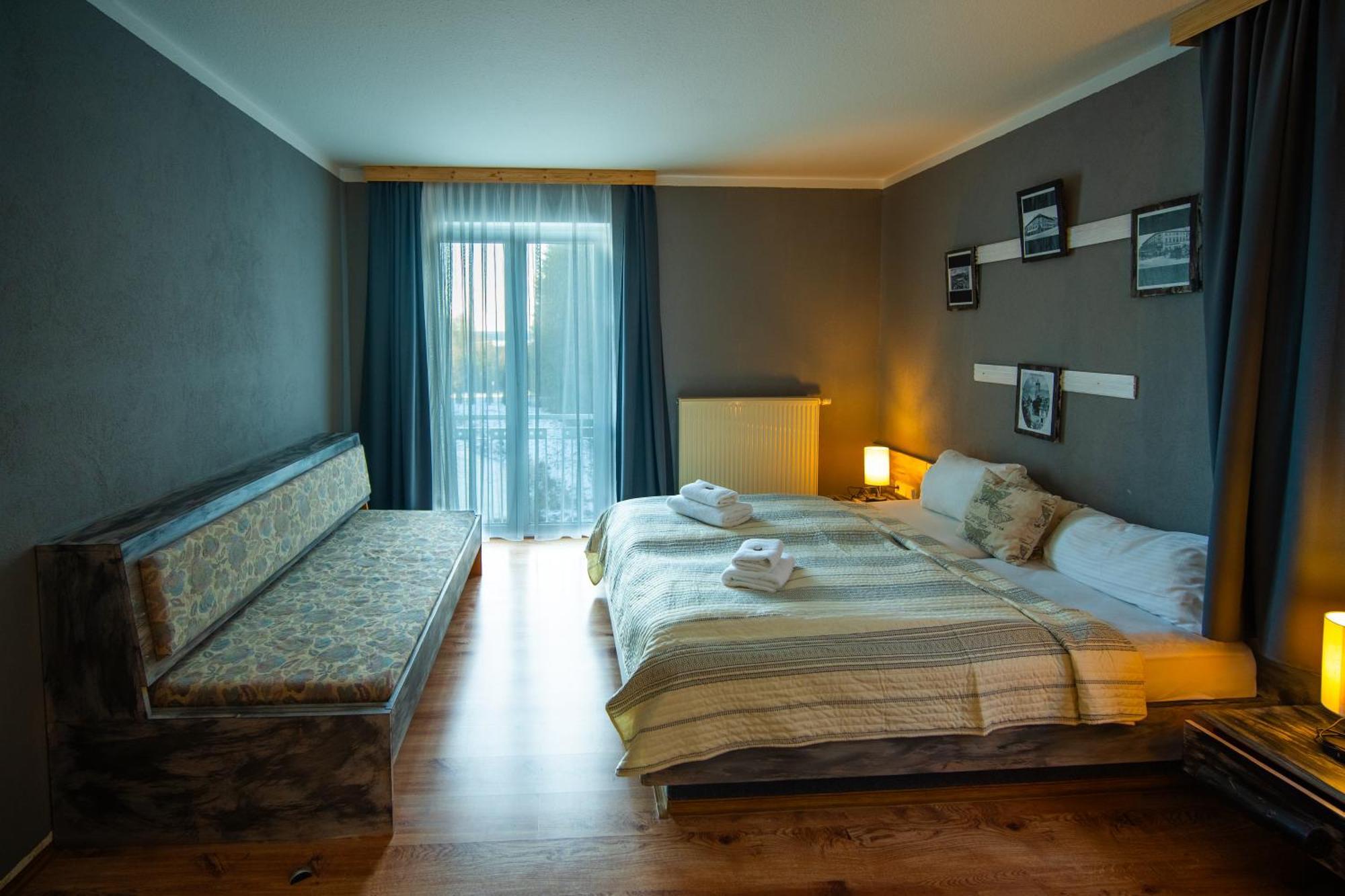 Berghotel Drei Brueder Hoehe Marienberg Esterno foto