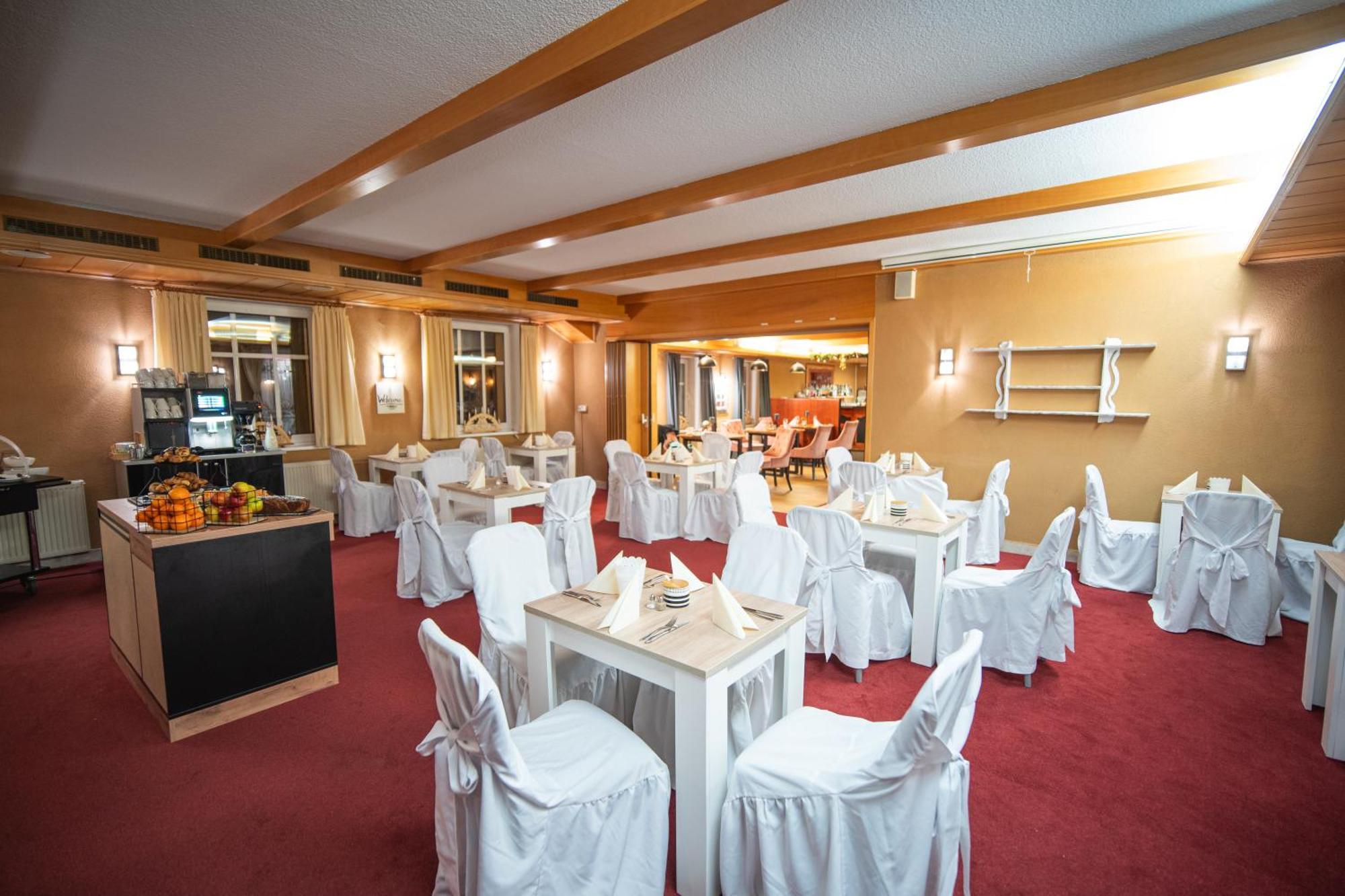 Berghotel Drei Brueder Hoehe Marienberg Esterno foto